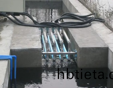 紫外線(xian)消毒(du)器