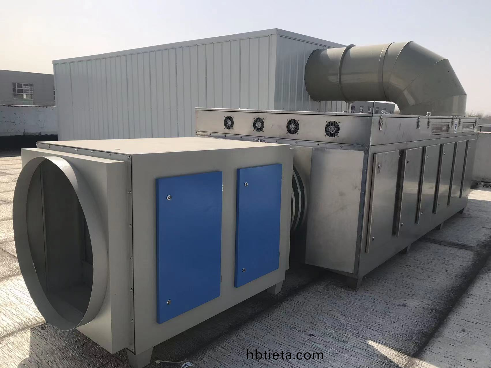 光(guang)氧(yang)活性炭一(yi)體(ti)機