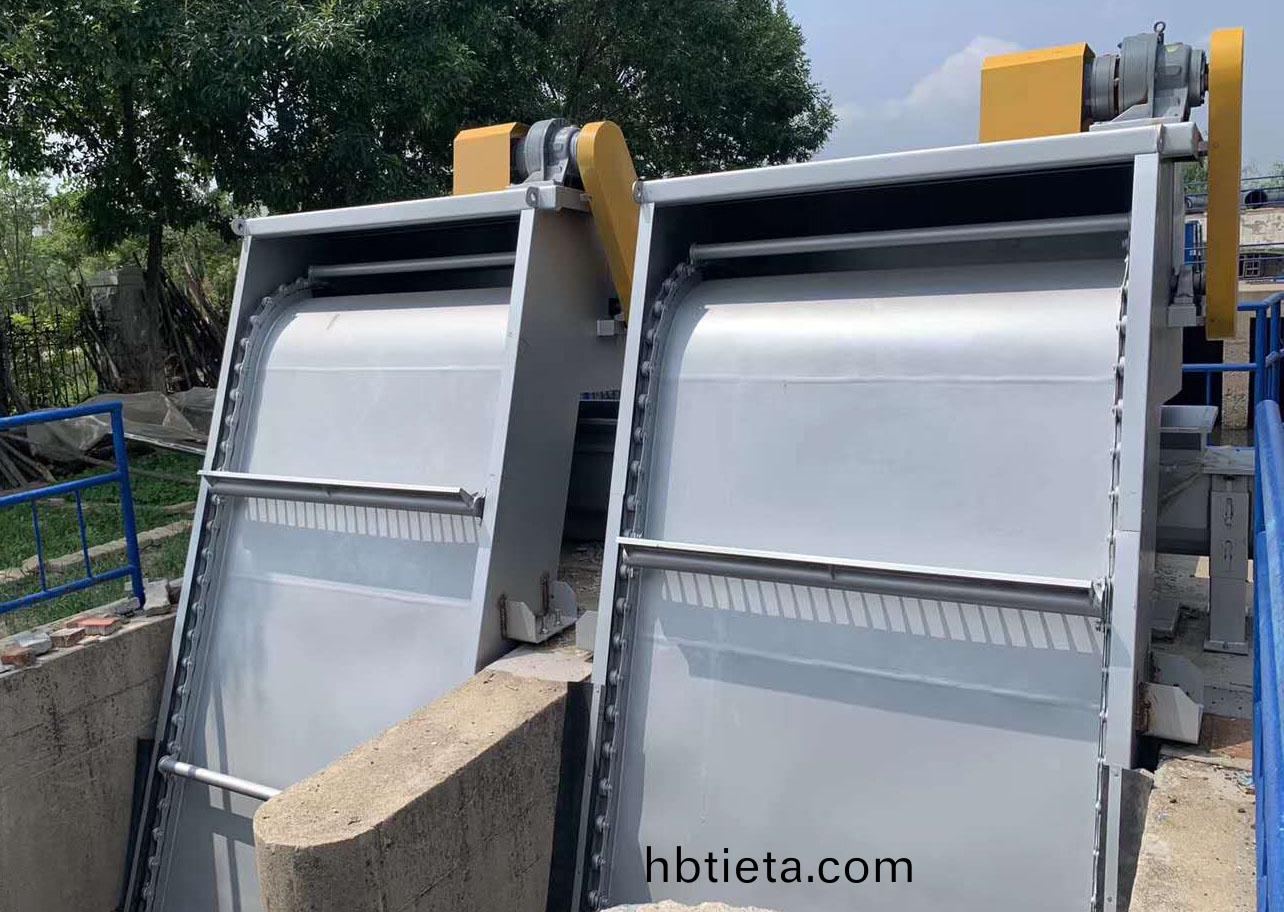 迴(hui)轉(zhuan)式(shi)雨(yu)水格(ge)柵除(chu)汚(wu)機